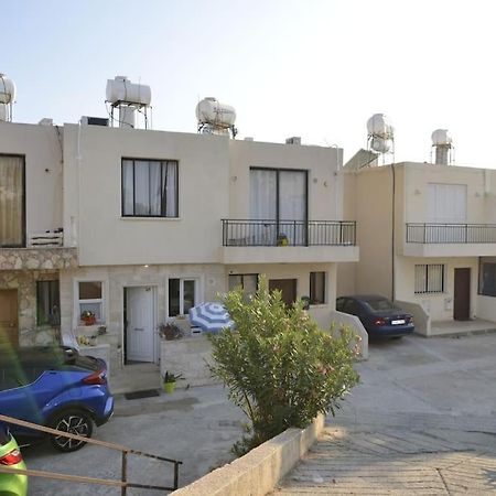 Isabella Court Townhouse Near Venus Beach And Lidl パ フォス エクステリア 写真