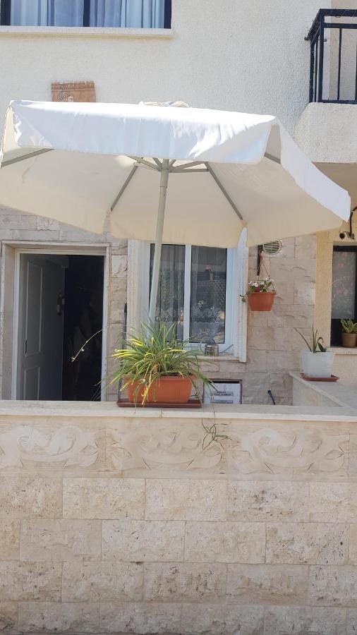 Isabella Court Townhouse Near Venus Beach And Lidl パ フォス エクステリア 写真