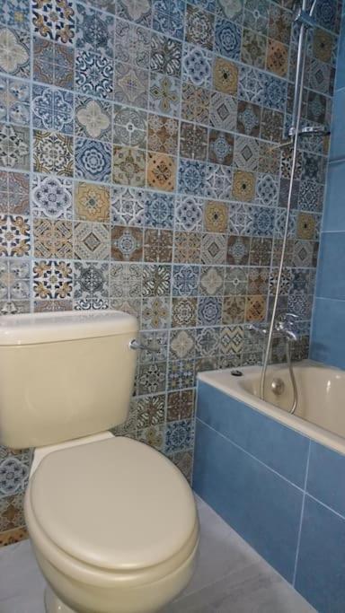 Isabella Court Townhouse Near Venus Beach And Lidl パ フォス エクステリア 写真