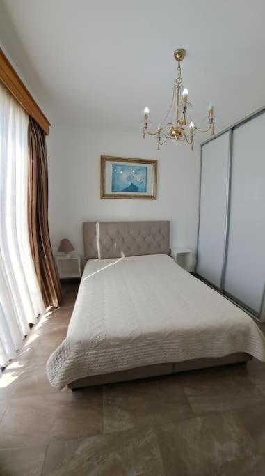 Isabella Court Townhouse Near Venus Beach And Lidl パ フォス エクステリア 写真